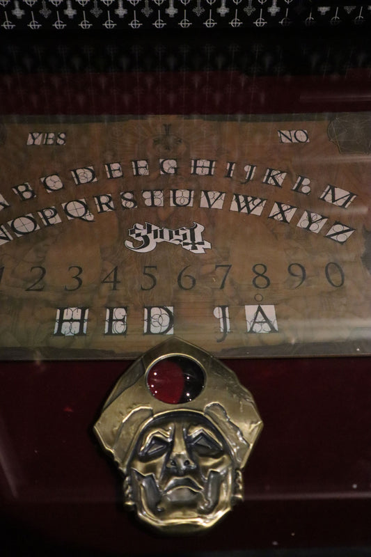 Popestar Spirit Board